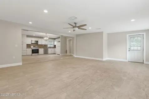 2814 Peach Drive Jacksonville FL 32246