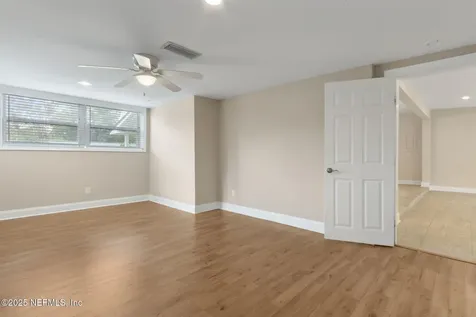 2814 Peach Drive Jacksonville FL 32246