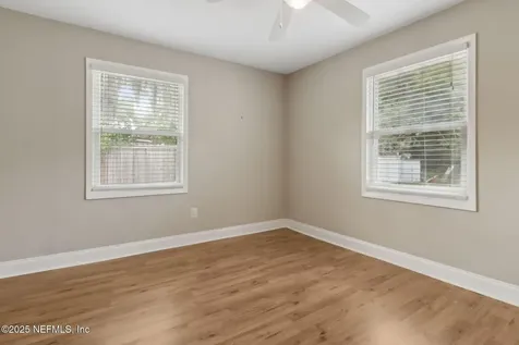 2814 Peach Drive Jacksonville FL 32246