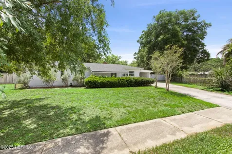 2814 Peach Drive Jacksonville FL 32246