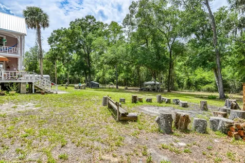 240 Sisco Road Pomona Park FL 32181