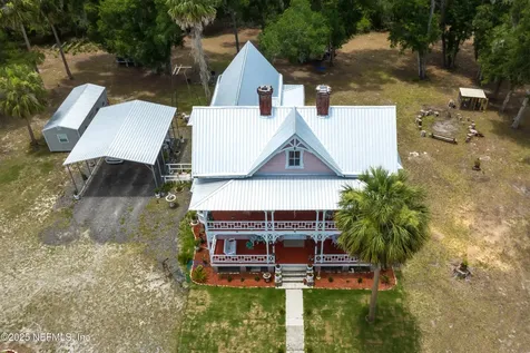 240 Sisco Road Pomona Park FL 32181