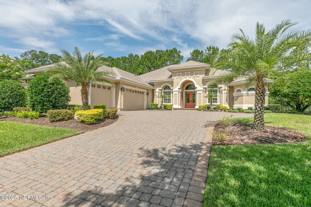 2435 Den Street St. Augustine FL 32092