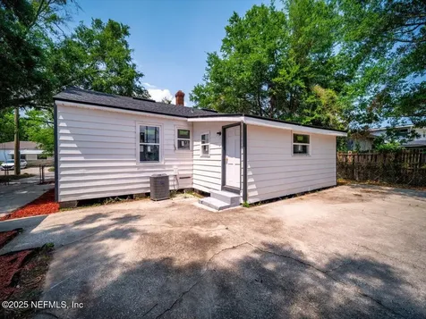 514 E 61st Street Jacksonville FL 32208