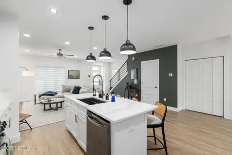 3317 SW 50th Drive Gainesville FL 32608