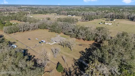 20536 NW 20th Terrace Brooker FL 32622