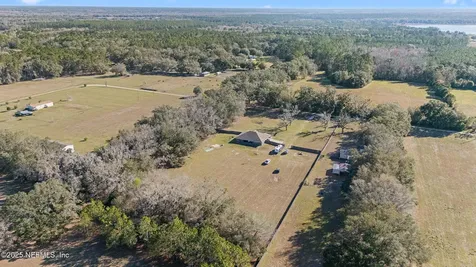 20536 NW 20th Terrace Brooker FL 32622