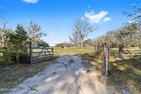 20536 NW 20th Terrace Brooker FL 32622