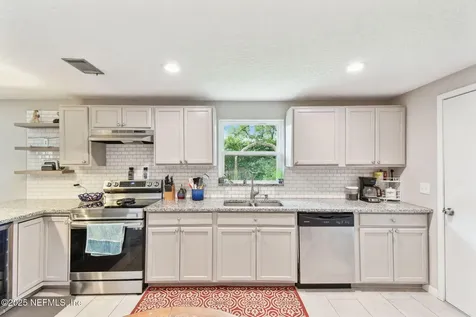 8544 Ruckman Avenue Jacksonville FL 32221
