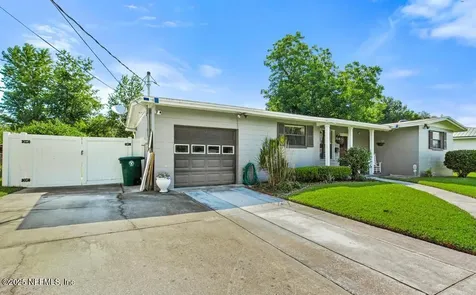 1133 Gunka Road Jacksonville FL 32216