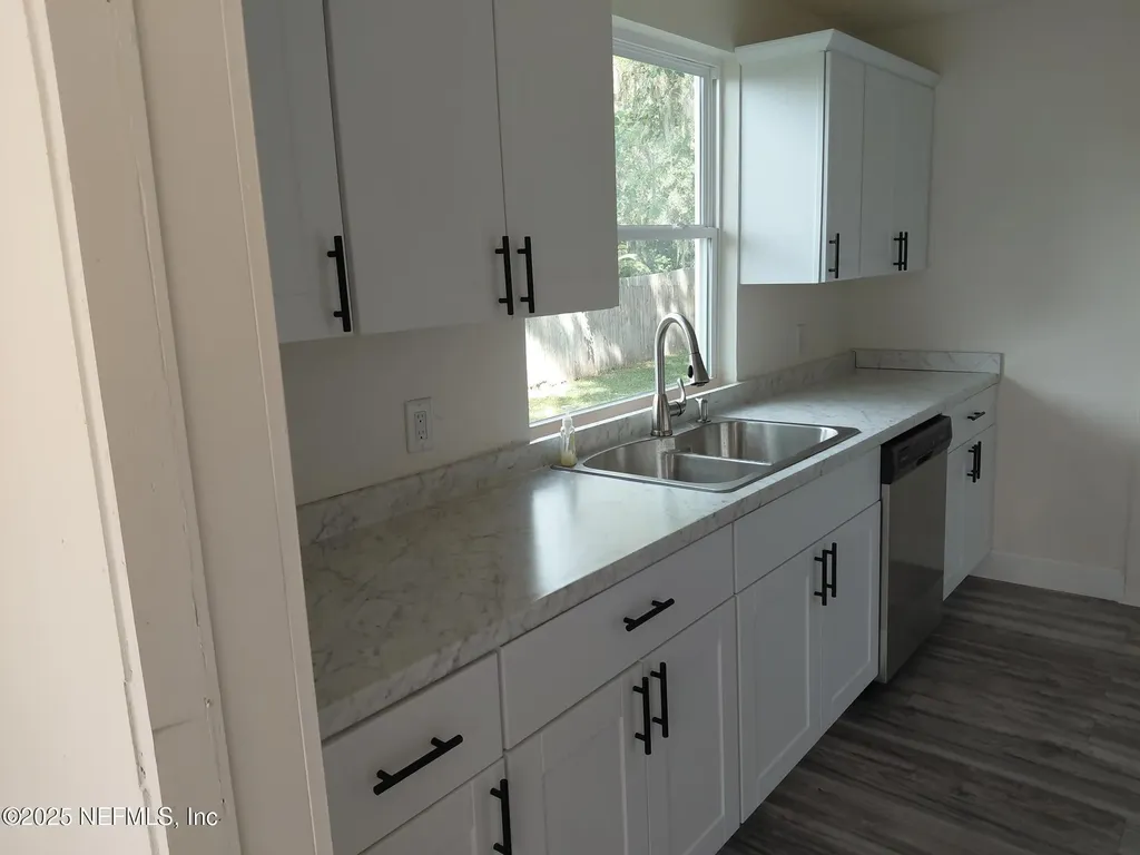 232 S Main Street Crescent City FL 32112