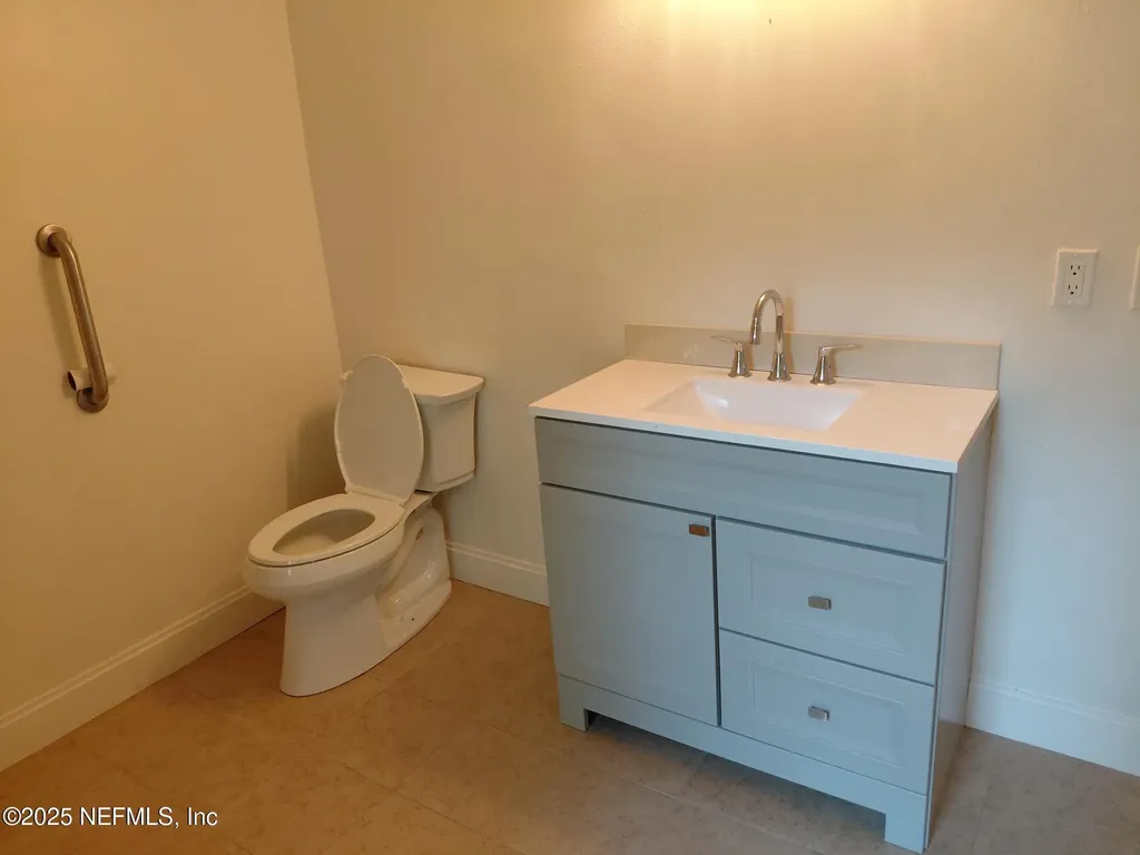 232 S Main Street Crescent City FL 32112