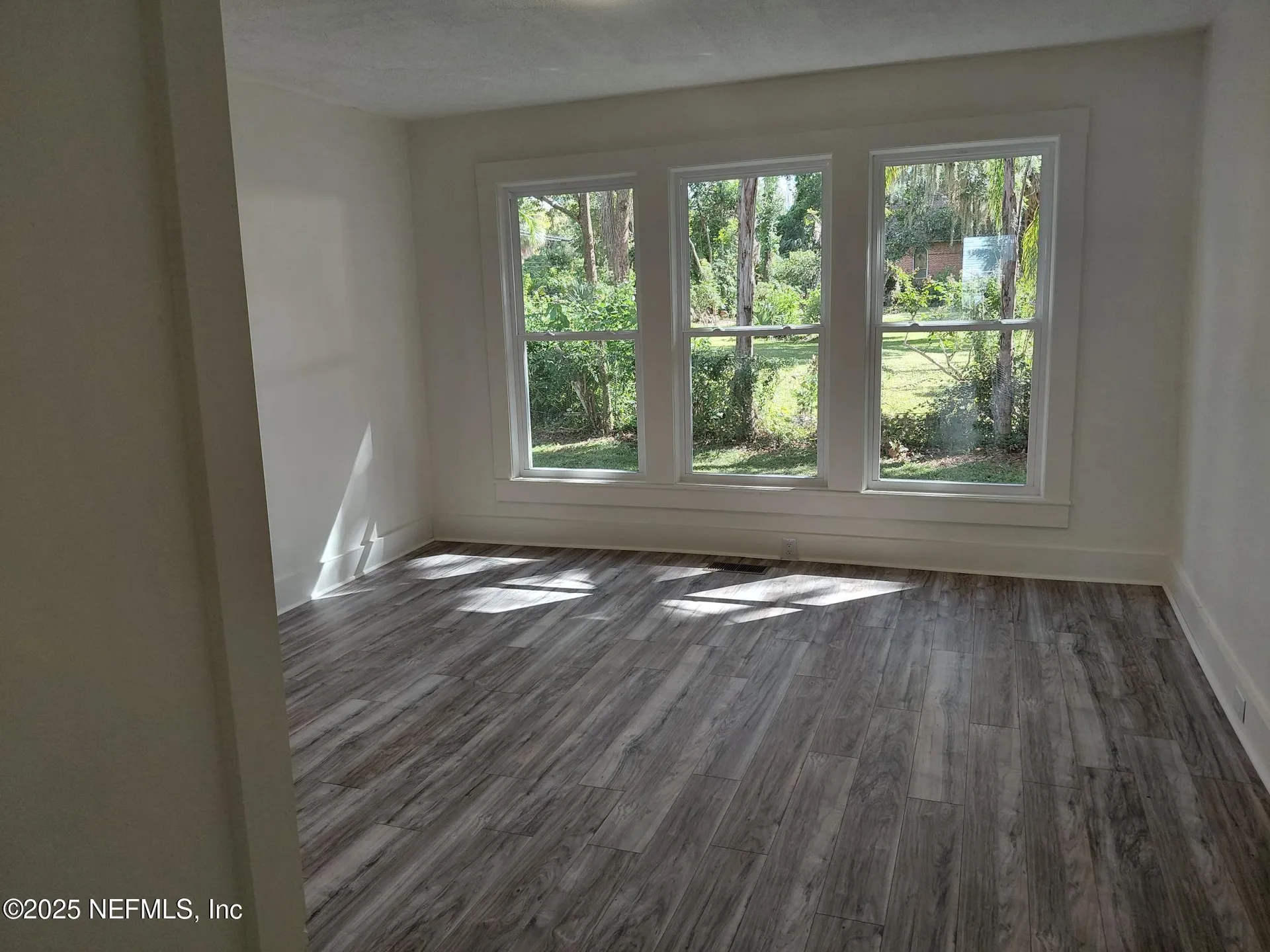 232 S Main Street Crescent City FL 32112