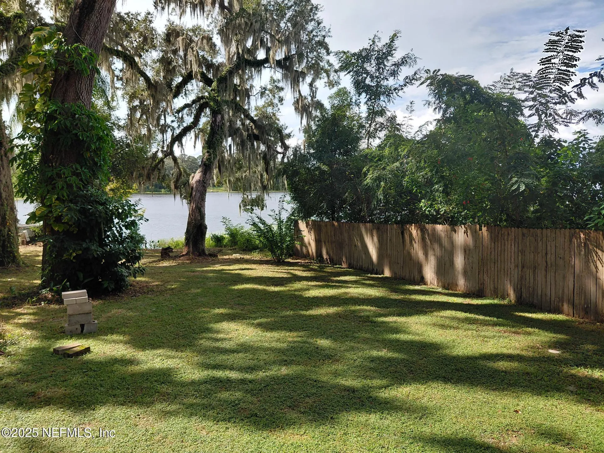 232 S Main Street Crescent City FL 32112