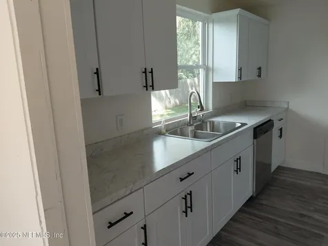 232 S Main Street Crescent City FL 32112