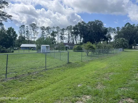 112 Park Drive Satsuma FL 32189