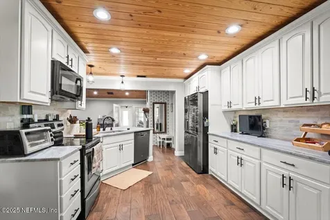 8027 Sarcee Trail Jacksonville FL 32244