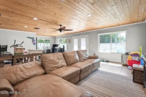 8027 Sarcee Trail Jacksonville FL 32244
