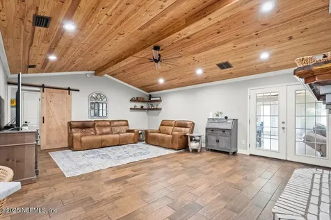 8027 Sarcee Trail Jacksonville FL 32244