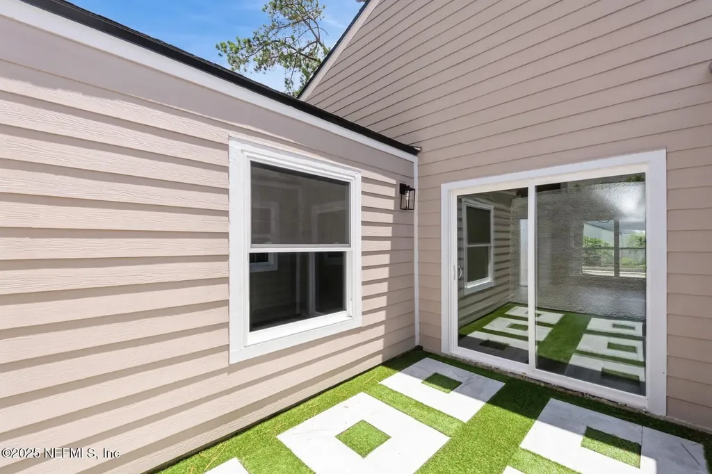 2522 Dauphine Court W Ponte Vedra Beach FL 32082