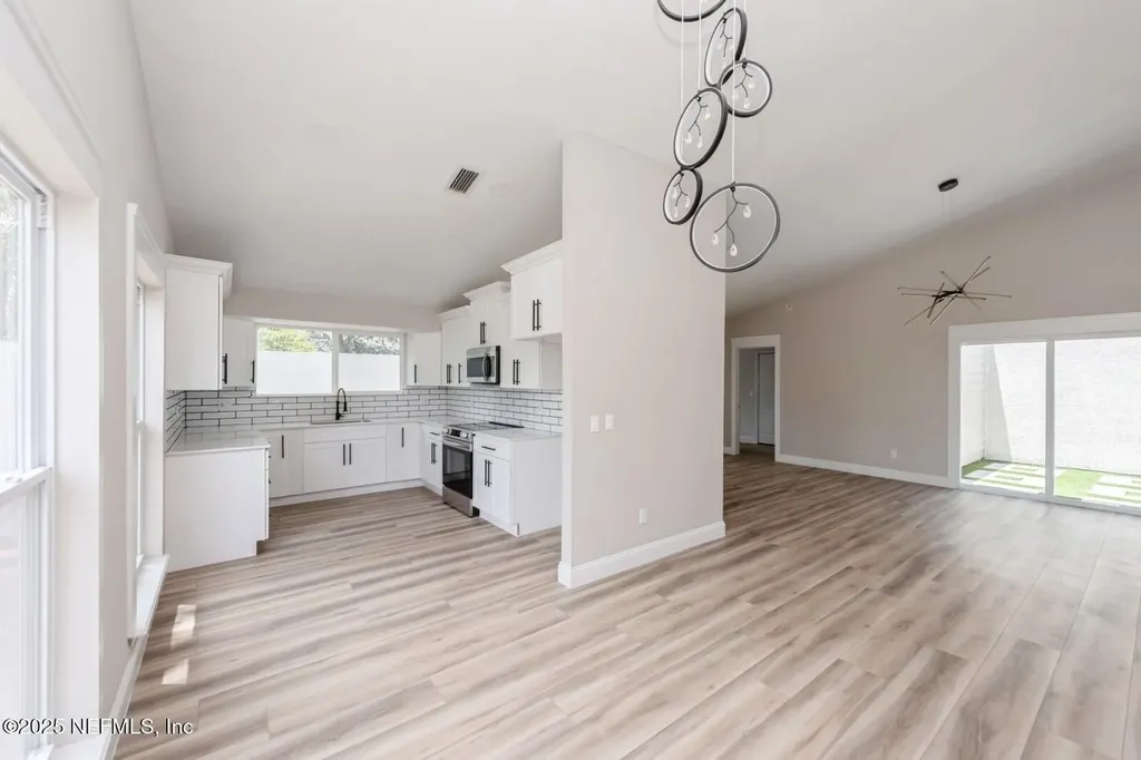 2522 Dauphine Court W Ponte Vedra Beach FL 32082
