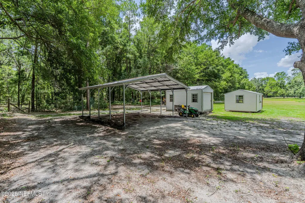 261 SW Beyond Court Lake City FL 32024