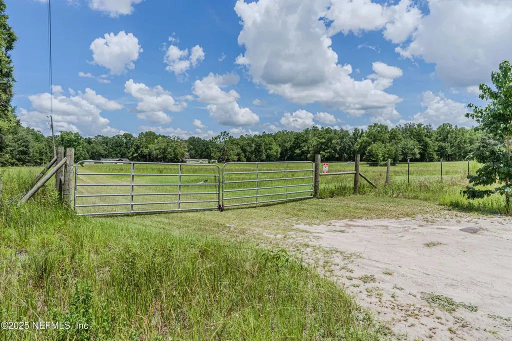 261 SW Beyond Court Lake City FL 32024