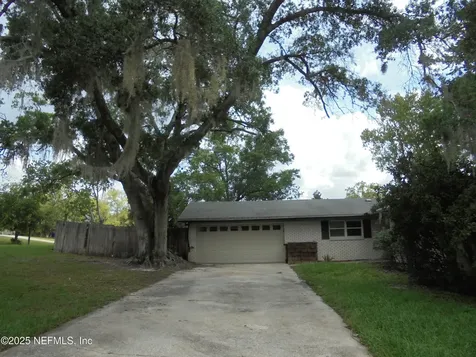 1563 Larhaz Court Orange Park FL 32073