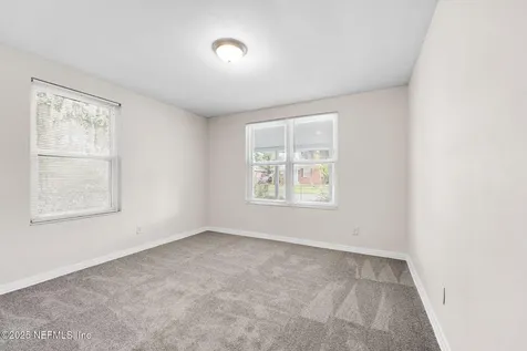 355 W 63rd Street Jacksonville FL 32208
