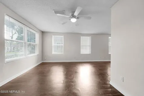 355 W 63rd Street Jacksonville FL 32208