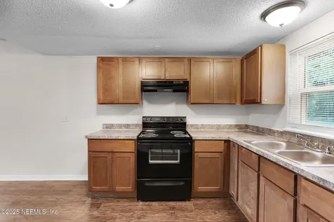 355 W 63rd Street Jacksonville FL 32208