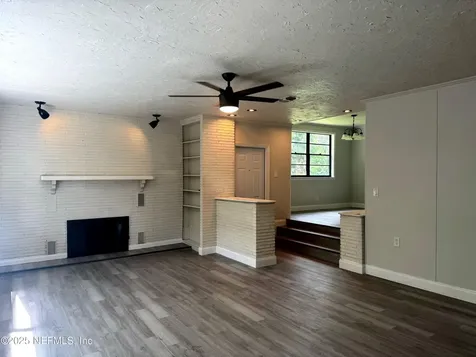 5833 Luella Street Jacksonville FL 32207