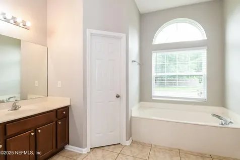 9941 Rose Creek Court Jacksonville FL 32219