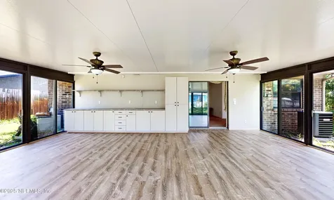 6254 Alfredo Drive W Jacksonville FL 32244