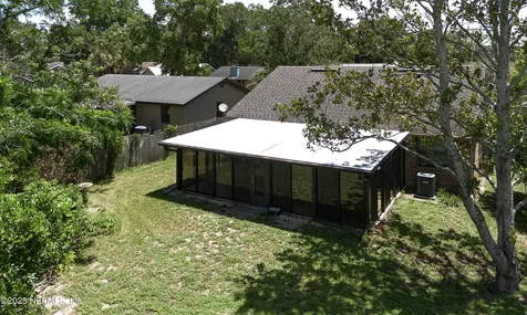 6254 Alfredo Drive W Jacksonville FL 32244