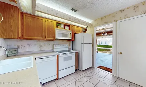 6254 Alfredo Drive W Jacksonville FL 32244