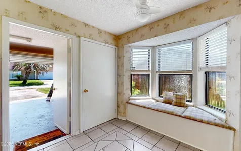 6254 Alfredo Drive W Jacksonville FL 32244