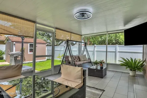 1858 Woodriver Drive Jacksonville FL 32246