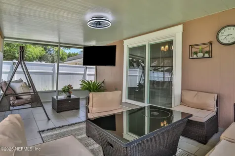 1858 Woodriver Drive Jacksonville FL 32246
