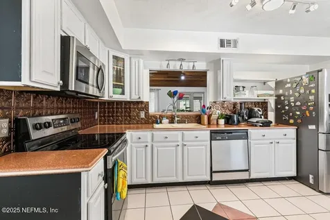 11155 Windy Oaks Drive N Jacksonville FL 32225