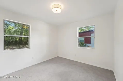 6918 Greenholly Drive Jacksonville FL 32277