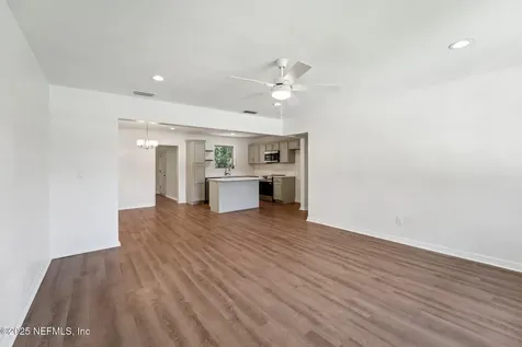 6918 Greenholly Drive Jacksonville FL 32277