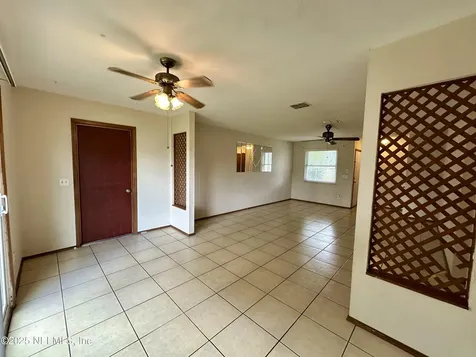 2623 Debbie Court Jacksonville FL 32210
