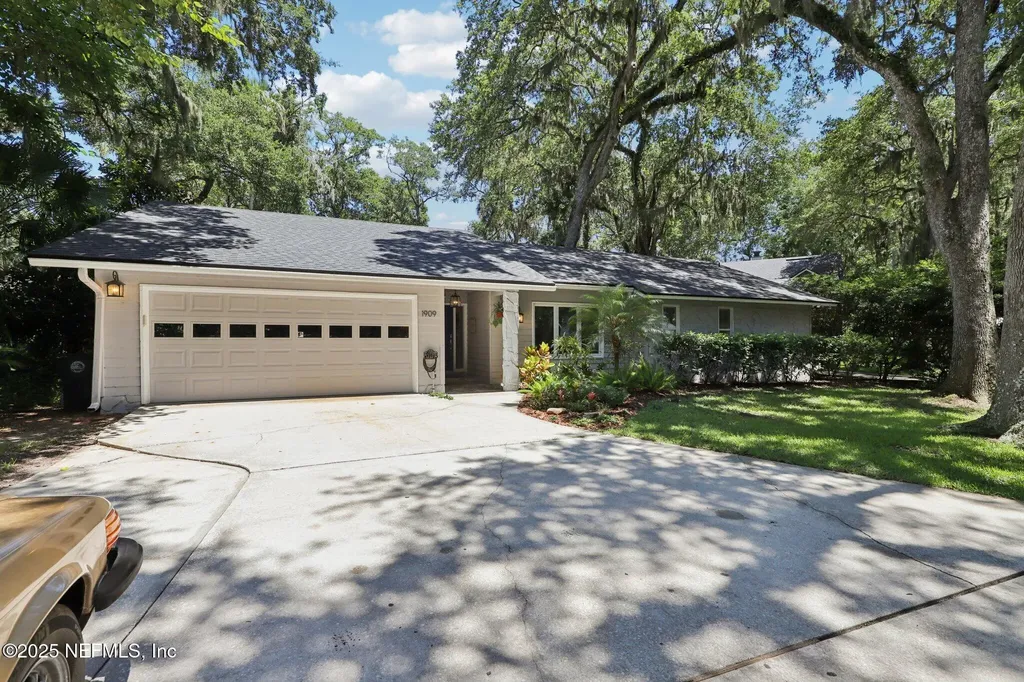 1909 Selva Marina Drive Atlantic Beach FL 32233