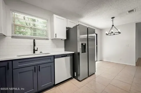 1739 Elsie Street Green Cove Springs FL 32043