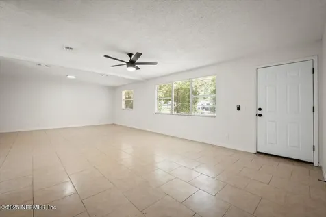 1739 Elsie Street Green Cove Springs FL 32043