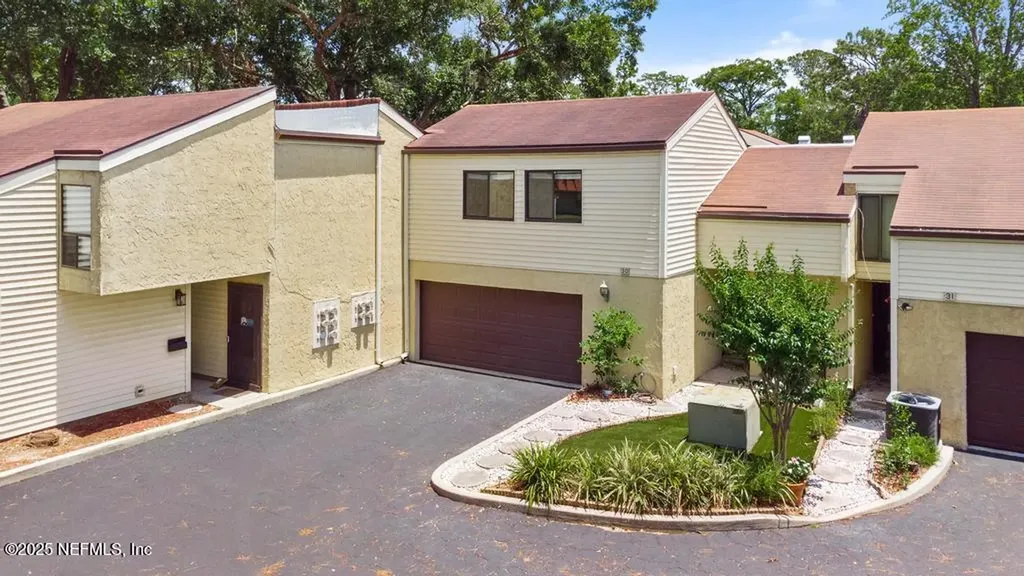 5400 La Moya Avenue Jacksonville FL 32210
