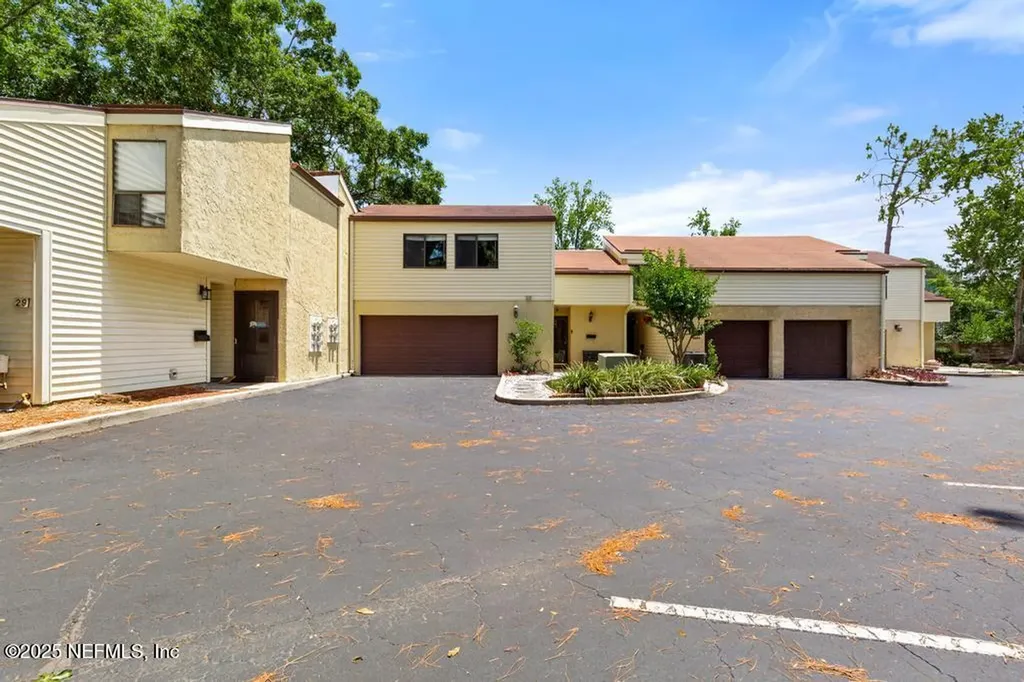 5400 La Moya Avenue Jacksonville FL 32210