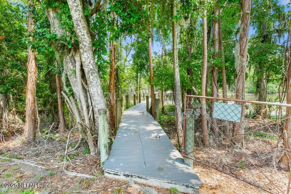 5400 La Moya Avenue Jacksonville FL 32210