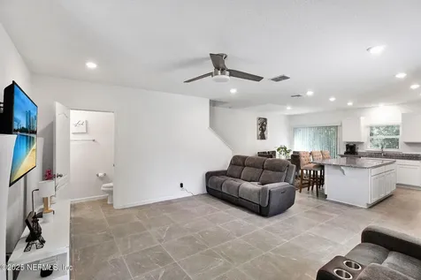 3209 Penny Cove Lane Jacksonville FL 32218
